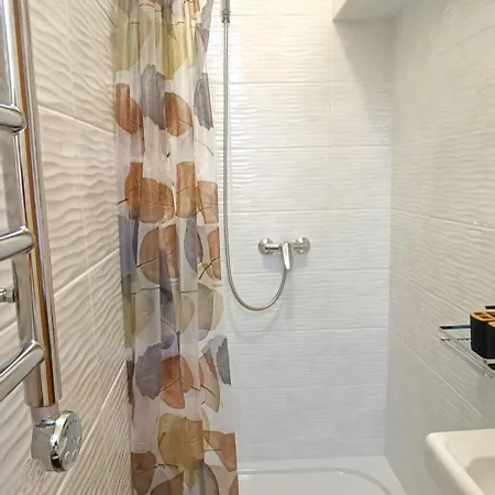 Cozy & Bright 1 Bedroom Apartment With Park Nearby - Free Parking, Central Riga, Up To 5 Guests 外观 照片