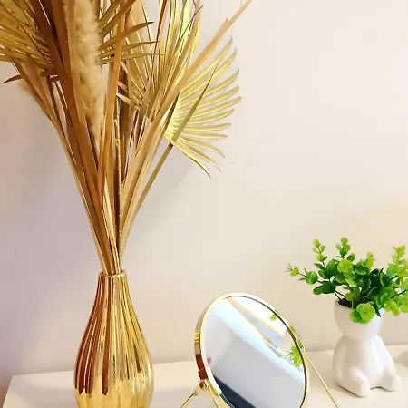 Cozy & Bright 1 Bedroom Apartment With Park Nearby - Free Parking, Central Riga, Up To 5 Guests 外观 照片