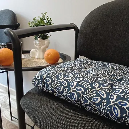 Cozy & Bright 1 Bedroom Apartment With Park Nearby - Free Parking, Central Riga, Up To 5 Guests 外观 照片