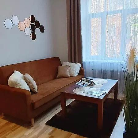 Cozy & Bright 1 Bedroom Apartment With Park Nearby - Free Parking, Central Riga, Up To 5 Guests 外观 照片