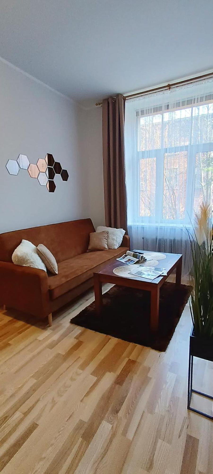 Cozy & Bright 1 Bedroom With Park Nearby - Free Parking, Riga, Up To 5 Guests 公寓 *